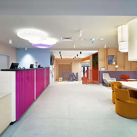 Отель Old Town *